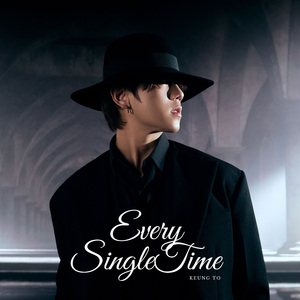 白丝校花污h自慰
