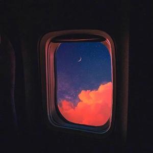 白丝校花污h自慰
